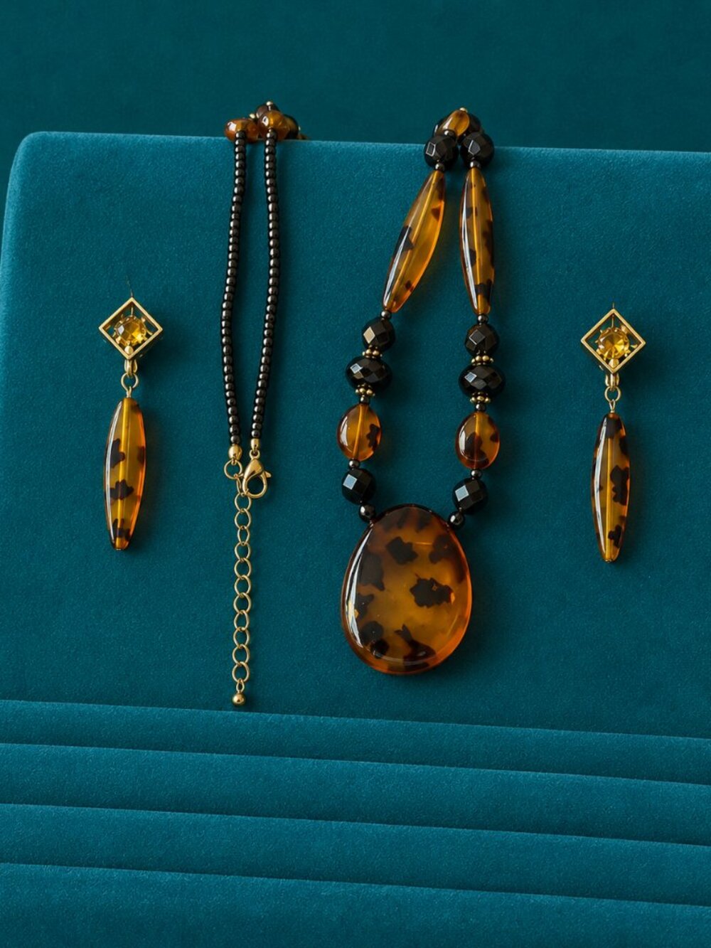 Vintage Tortoiseshell Look Necklace Earrings Set Amber Black Beaded Statement Je